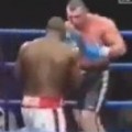Boxer Dislocates Shoulder During Fight